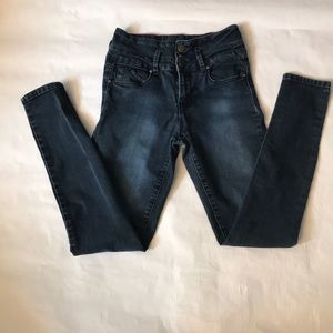 Wannabettabutt?YMI 5.   High rise